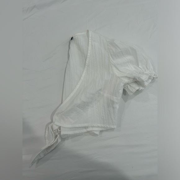 Women’s White Blouse - Picture 1 of 4